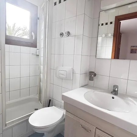 Готель La Bastide Ле-Лаванду