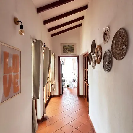 Готель La Bastide Ле-Лаванду