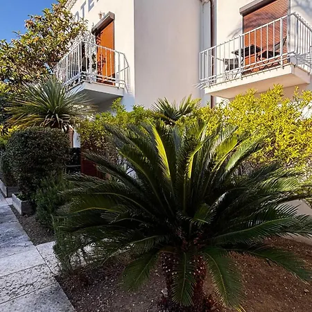 La Bastide Готель