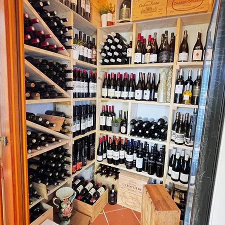 La Bastide Готель 2*