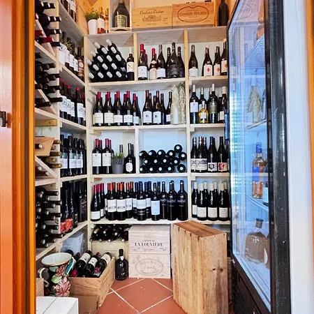 La Bastide Готель