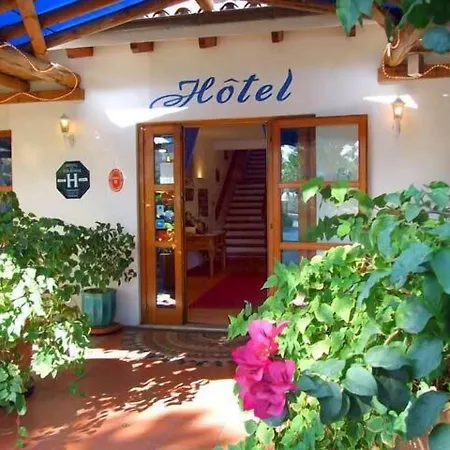 Готель La Bastide 2*