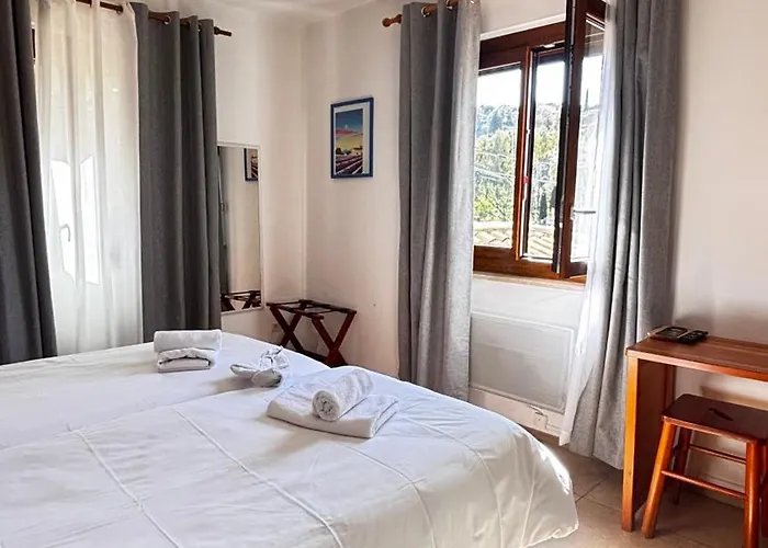 巴斯蒂德酒店 酒店