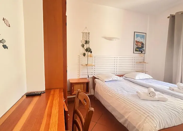 巴斯蒂德酒店 酒店 勒拉旺杜