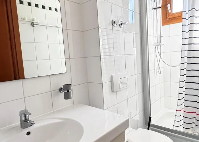 巴斯蒂德酒店 2*