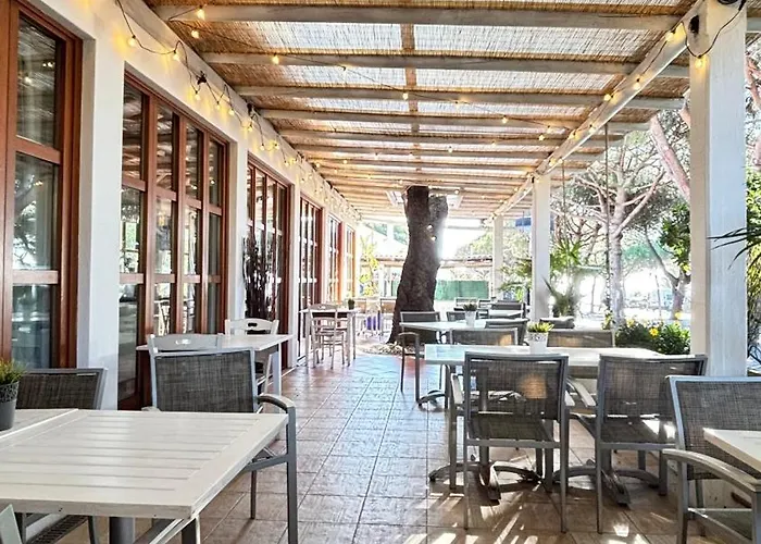 酒店 巴斯蒂德酒店 2*