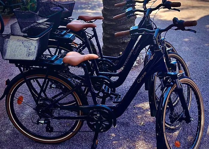 מלון La Bastide לה לבאנדו